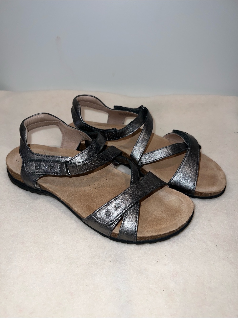 Taos Footwear Taos Grand Z Pewter Sandal Size 8 NWOT